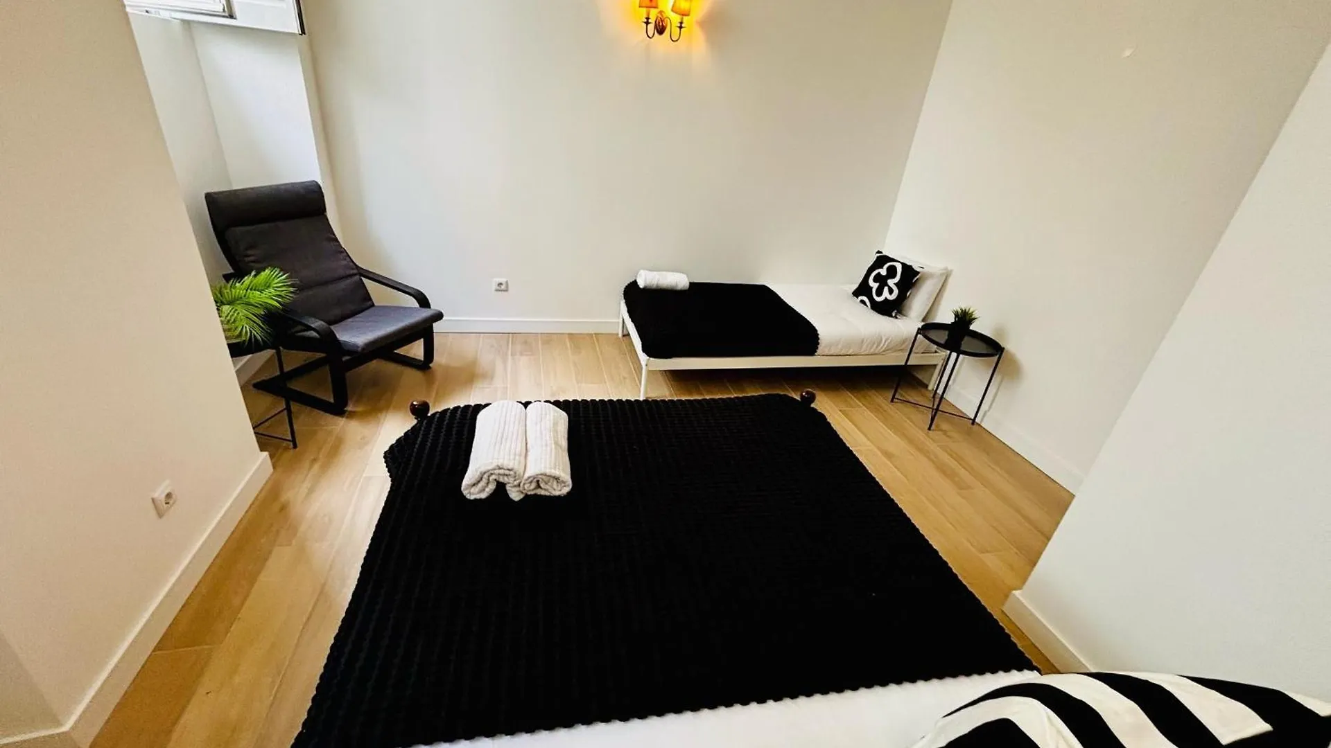 Top Location For Tourists, City Centre Lisboa Hostel