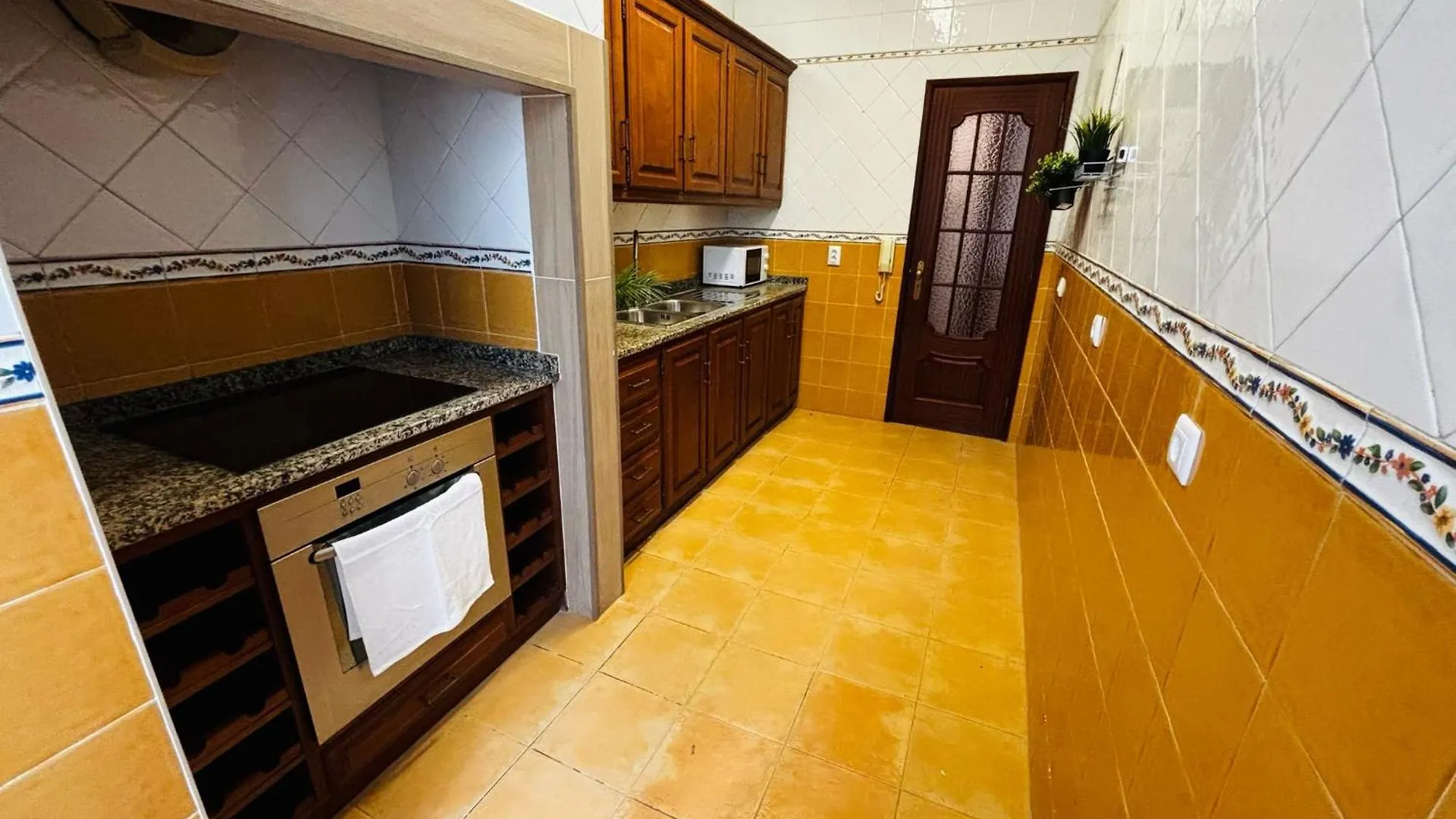 Top Location For Tourists, City Centre Lissabon Hostel